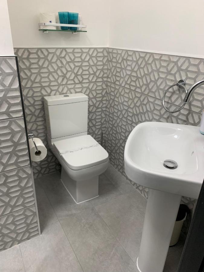 Lazy Waves Boutique B&B Ньюкі Екстер'єр фото