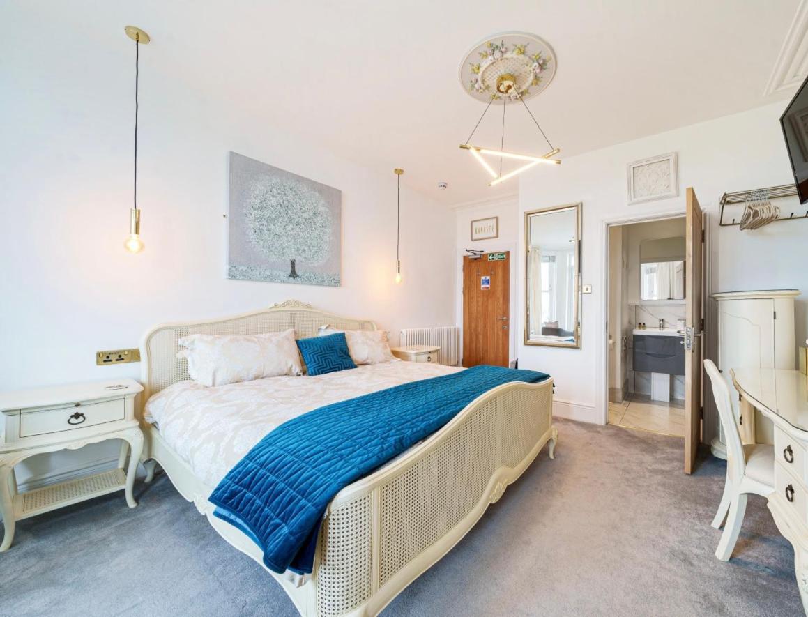 Lazy Waves Boutique B&B Ньюкі Екстер'єр фото
